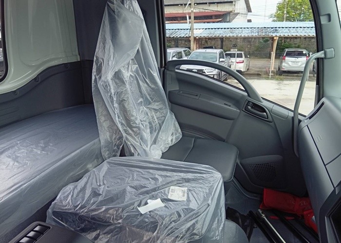 Used 10
                    ISUZU
                     for Sale Image