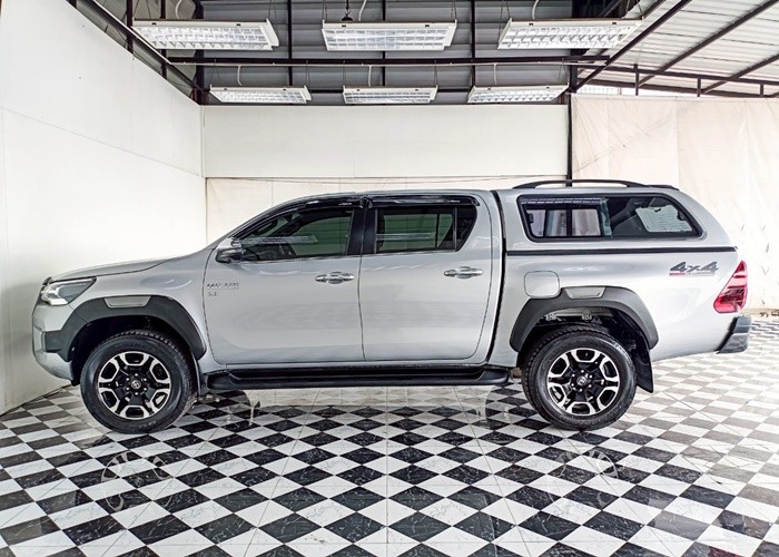 Used 10
                    TOYOTA
                     for Sale Image