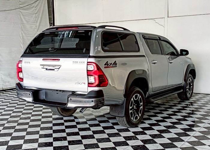 Used 10
                    TOYOTA
                     for Sale Image