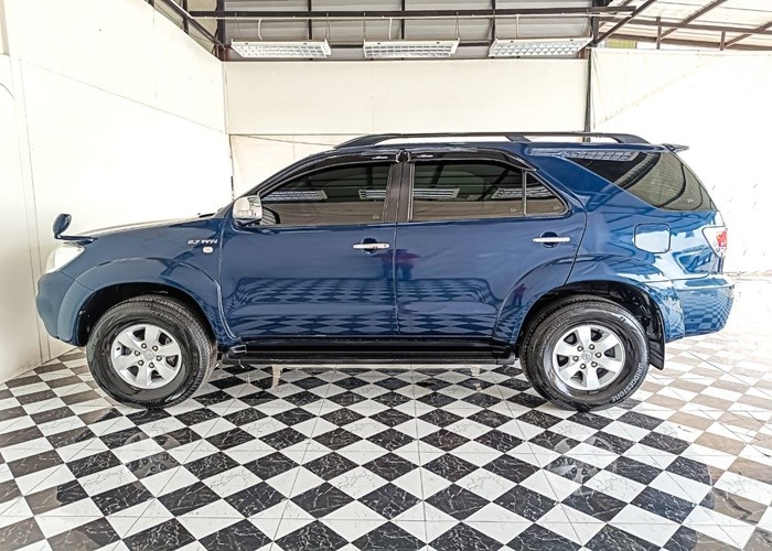 Used 7
                    TOYOTA
                     for Sale Image
