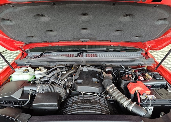 Used 8
                    FORD
                     for Sale Image