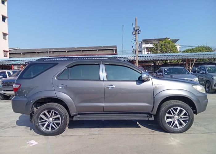 Used 5
                    TOYOTA
                     for Sale Image