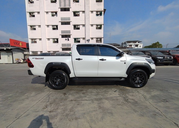 Used 10
                    TOYOTA
                     for Sale Image