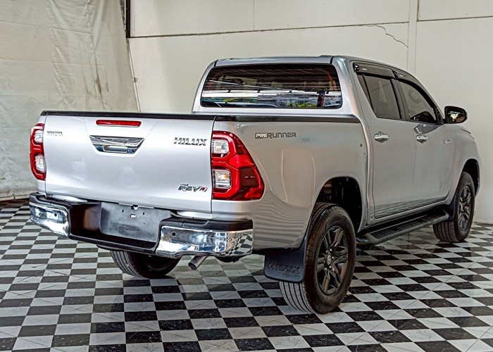 Used 12
                    TOYOTA
                     for Sale Image