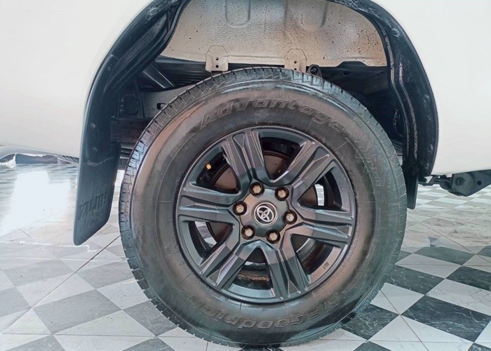 Used 12
                    TOYOTA
                     for Sale Image