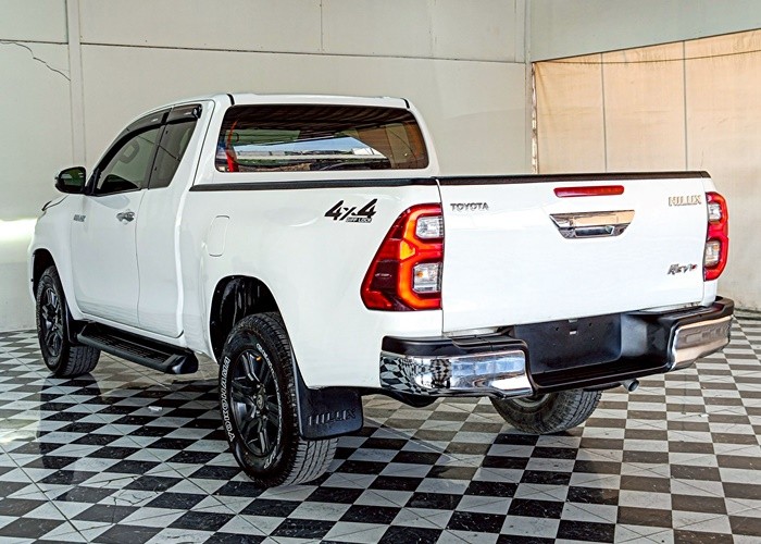 Used 12
                    TOYOTA
                     for Sale Image