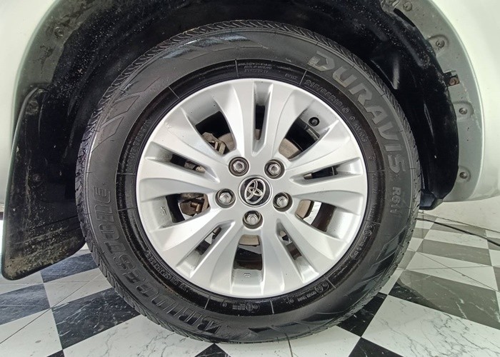 Used 7
                    TOYOTA
                     for Sale Image