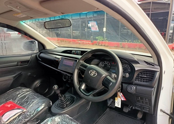 Used 5
                    TOYOTA
                     for Sale Image