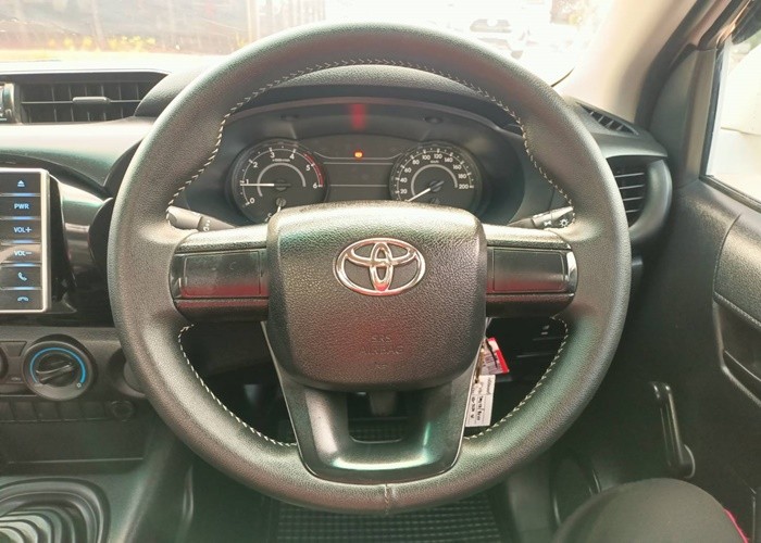 Used 5
                    TOYOTA
                     for Sale Image
