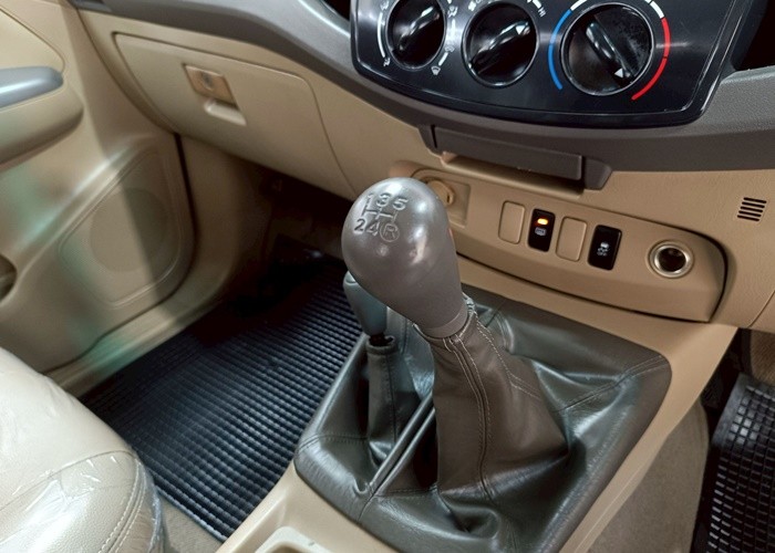 Used 7
                    TOYOTA
                     for Sale Image