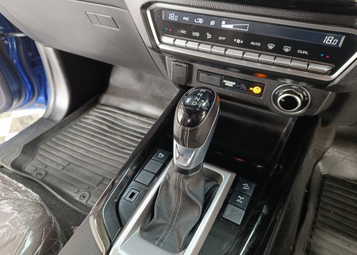 Used 6
                    ISUZU
                     for Sale Image