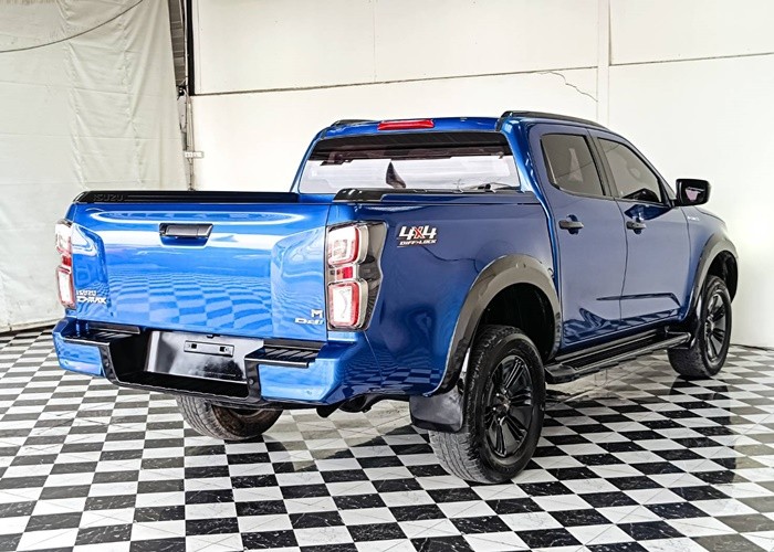 Used 6
                    ISUZU
                     for Sale Image