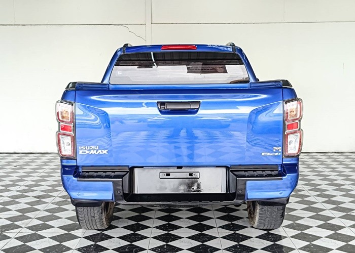 Used 6
                    ISUZU
                     for Sale Image