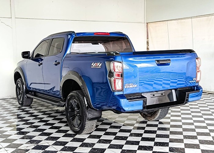 Used 6
                    ISUZU
                     for Sale Image