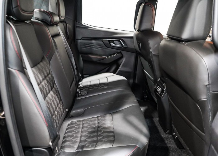 Used 1
                    ISUZU
                     for Sale Image