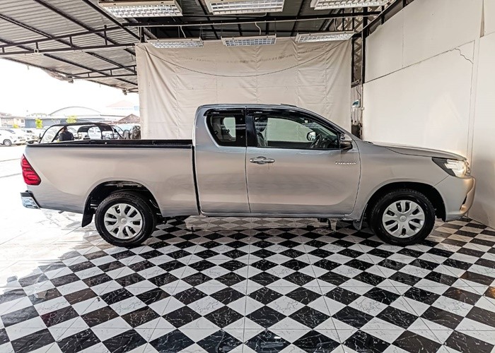 Used 4
                    TOYOTA
                     for Sale Image