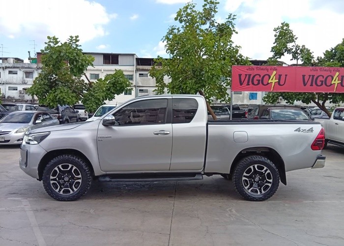 Used 10
                    TOYOTA
                     for Sale Image