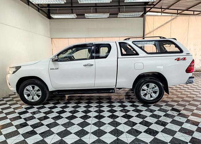 Used 7
                    TOYOTA
                     for Sale Image
