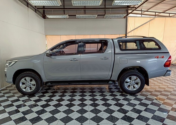 Used 11
                    TOYOTA
                     for Sale Image