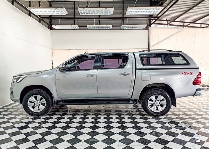 Used 11
                    TOYOTA
                     for Sale Image