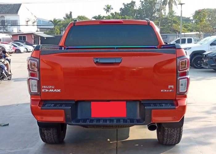 Used 11
                    ISUZU
                     for Sale Image