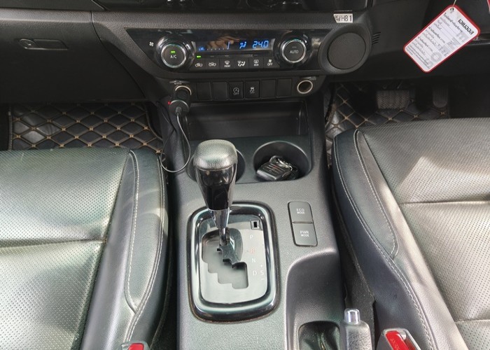 Used 5
                    TOYOTA
                     for Sale Image