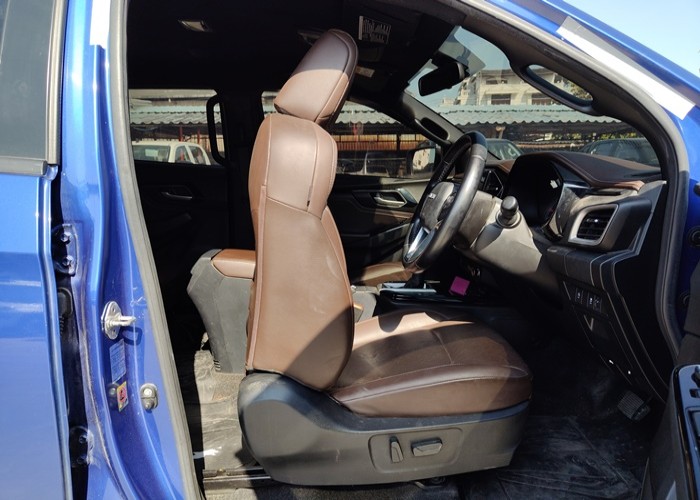 Used 5
                    ISUZU
                     for Sale Image