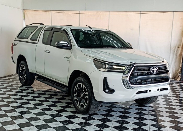 Used 5
                    TOYOTA
                     for Sale Image