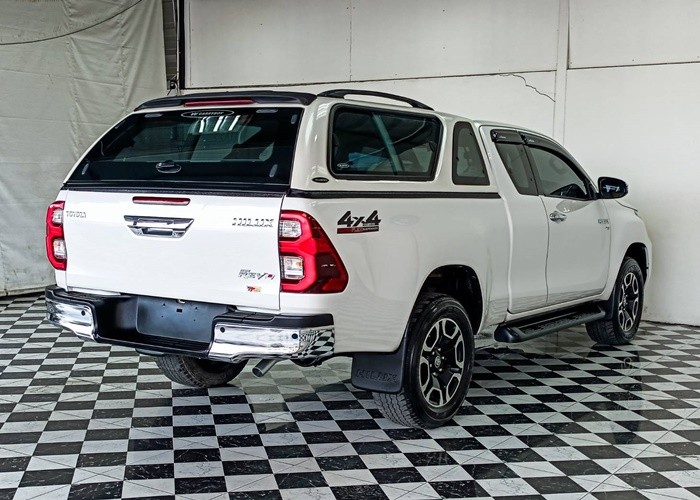 Used 5
                    TOYOTA
                     for Sale Image