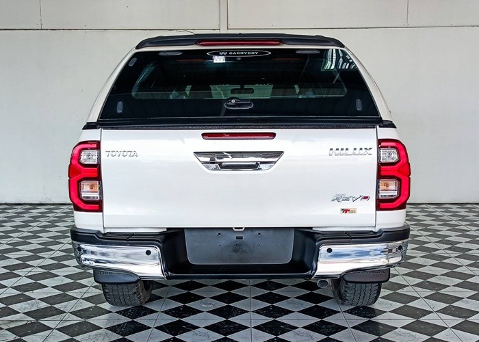 Used 5
                    TOYOTA
                     for Sale Image