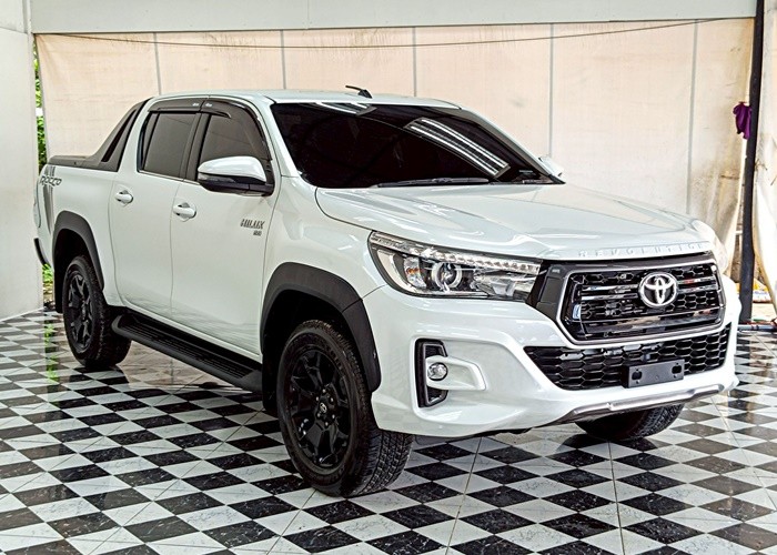 Used 10
                    TOYOTA
                     for Sale Image