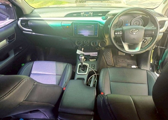 Used 10
                    TOYOTA
                     for Sale Image