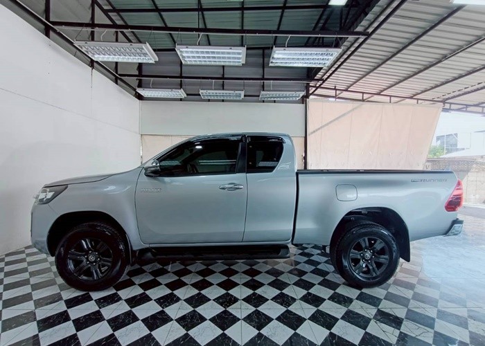 Used 10
                    TOYOTA
                     for Sale Image