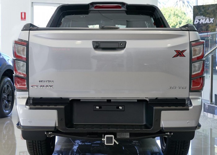 Used 1
                    ISUZU
                     for Sale Image