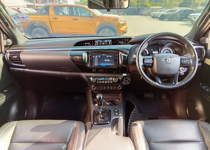 Used 6
                    TOYOTA
                     for Sale Image