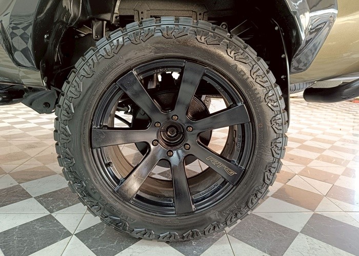 Used 5
                    TOYOTA
                     for Sale Image