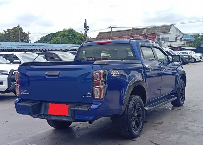 Used 2
                    ISUZU
                     for Sale Image