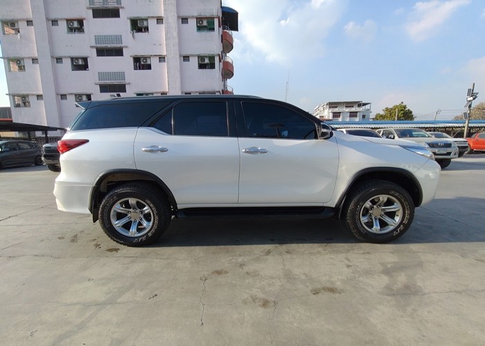 Used 9
                    TOYOTA
                     for Sale Image