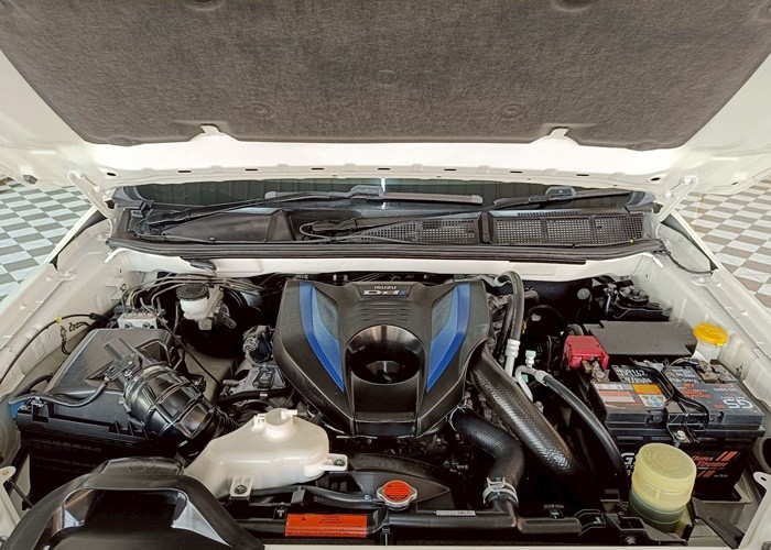 Used 1
                    ISUZU
                     for Sale Image