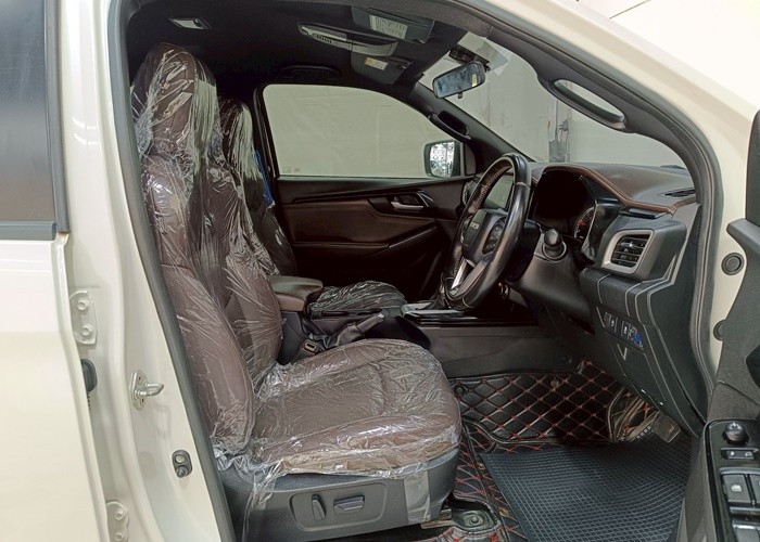 Used 1
                    ISUZU
                     for Sale Image