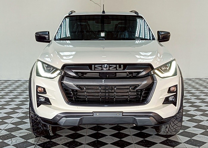 Used 1
                    ISUZU
                     for Sale Image