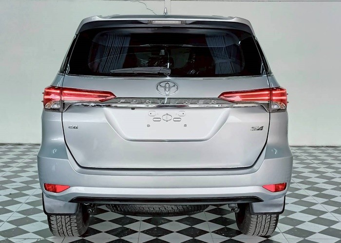 Used 8
                    TOYOTA
                     for Sale Image