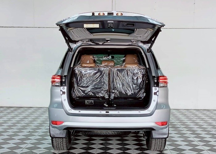 Used 8
                    TOYOTA
                     for Sale Image