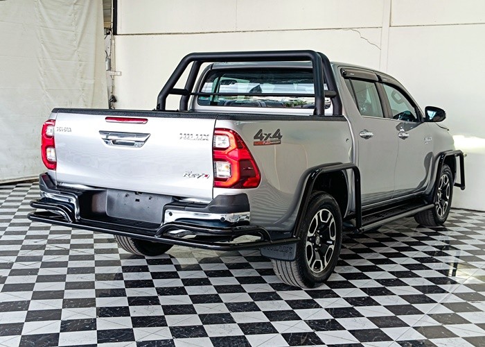 Used 8
                    TOYOTA
                     for Sale Image